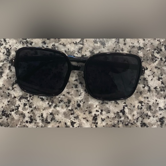 Wide Framed Sunglasses Anti UV PC Protection Black and Blue Frames - Picture 5 of 10